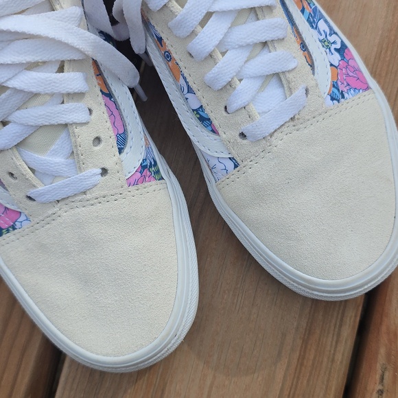 Vans Old Skool Shoe, Suede, Size 5.5 - Picture 4 of 9